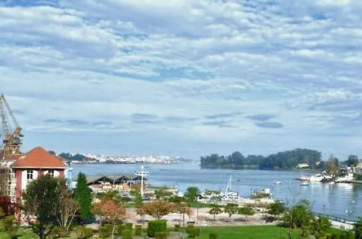 Vista A La Sierra * אל אסטיירו